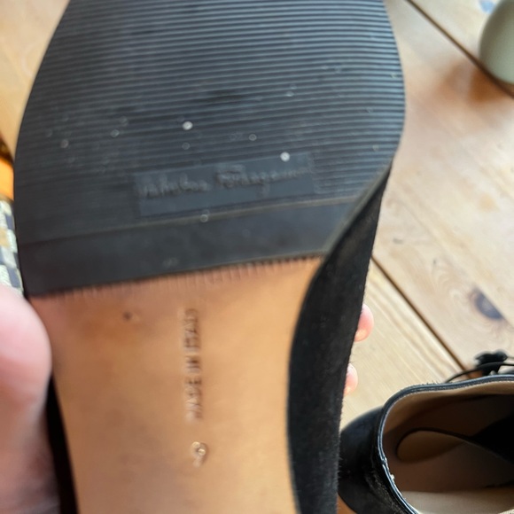 Salvatore Ferragamo black suede short lace up boot. Sz 9. Worn once. Like new - Picture 3 of 8